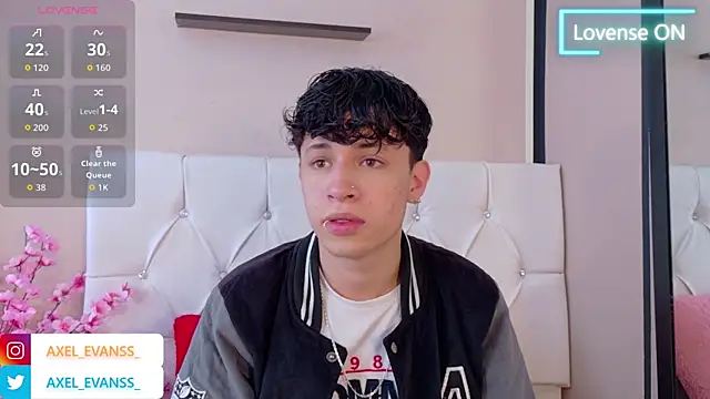 Snapshot of Axel__Evans chatting on October 2025 12:56:02 PM Axel Evans online show from October 2025 12:56:02 PM