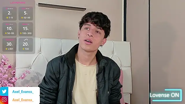 Snapshot of Axel__Evans chatting on October 2025 12:24:02 PM Axel Evans online show from October 2025 12:24:02 PM