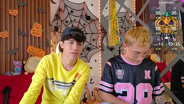 Snapshot of Axel__Evans chatting on October 2025 12:49:01 PM Axel Evans online show from October 2025 12:49:01 PM