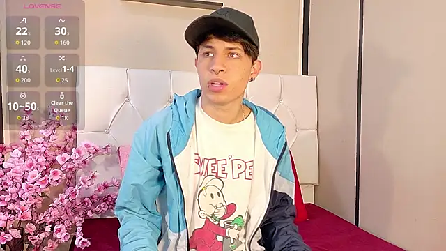 Snapshot of Axel__Evans chatting on October 2025 12:19:02 PM Axel Evans online show from October 2025 12:19:02 PM