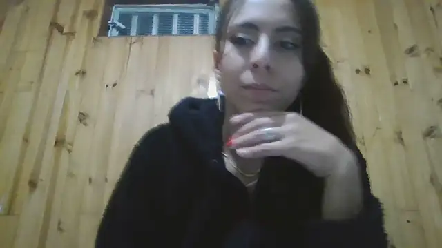 Snapshot of Roselingalvis13 chatting on October 2025 03:03:02 AM Roselingalvis13 online show from October 2025 03:03:02 AM