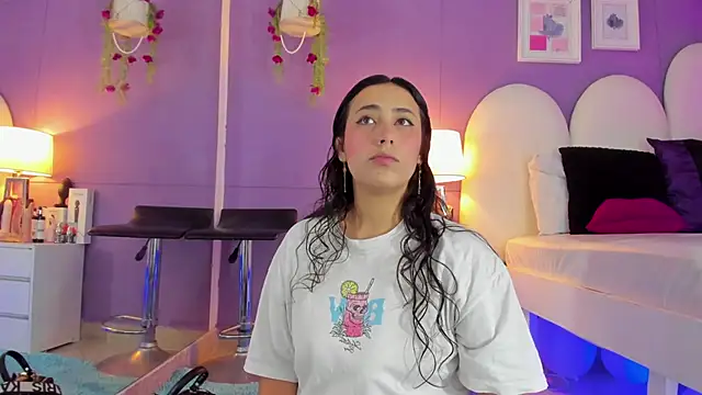 my aleja  online show from October 2025 01:12:01 PM