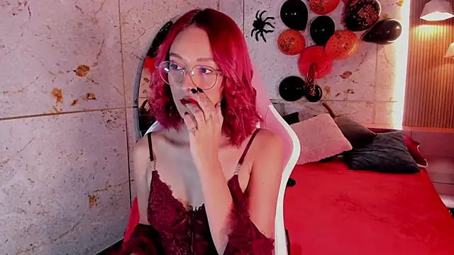 Snapshot of daphne_courtis chatting on October 2025 01:30:01 AM daphne courtis online show from October 2025 01:30:01 AM