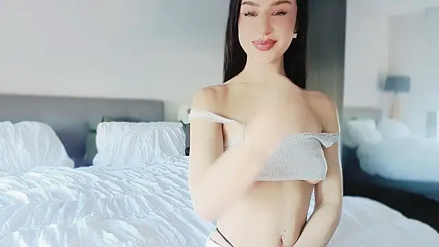 shy Colette online show from November 2025 10:15:01 PM