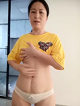 chengcheng12 online show from October 2025 01:03:02 AM