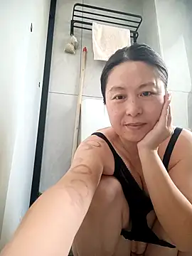 chengcheng12 online show from October 2025 12:30:02 AM