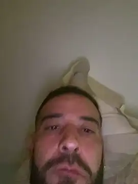 elpollon23876 online show from September 2025 01:00:01 AM