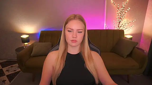 Snapshot of CelesteNoir chatting on October 2025 06:21:02 AM CelesteNoir online show from October 2025 06:21:02 AM