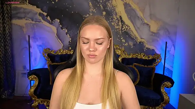 Snapshot of CelesteNoir chatting on November 2025 07:40:01 AM CelesteNoir online show from November 2025 07:40:01 AM