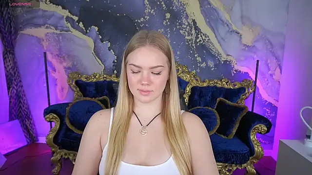 Snapshot of CelesteNoir chatting on November 2025 08:13:01 AM CelesteNoir online show from November 2025 08:13:01 AM