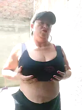 Snapshot of Miss-tetas chatting on October 2025 05:22:02 PM Miss-tetas online show from October 2025 05:22:02 PM