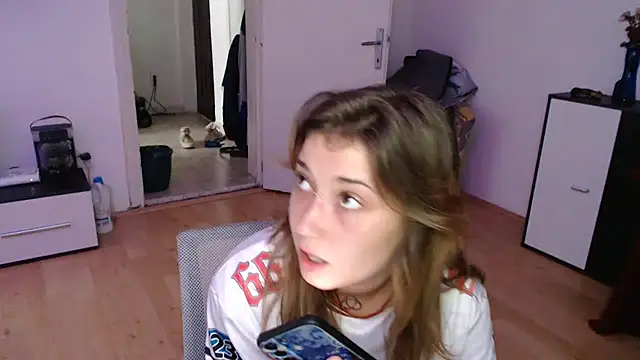 Aliens4twenty online show from October 2025 09:18:01 AM