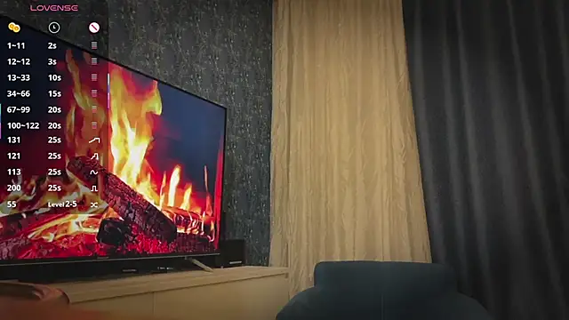 arachnissa online show from October 2025 03:31:02 AM