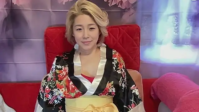 Snapshot of kimagure-fu- chatting on October 2025 06:03:01 AM kimagure-fu- online show from October 2025 06:03:01 AM