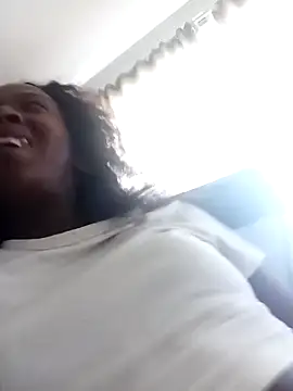 RFeltomWhitJ online show from October 2025 12:28:01 PM