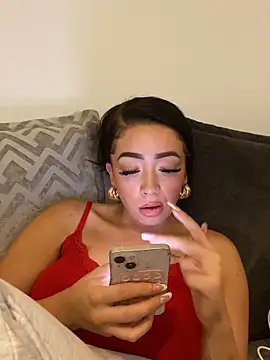 ItsCOCOx online show from September 2025 07:39:02 PM