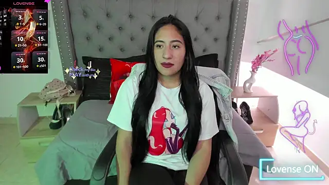 Viviene Price online show from September 2025 01:02:01 PM