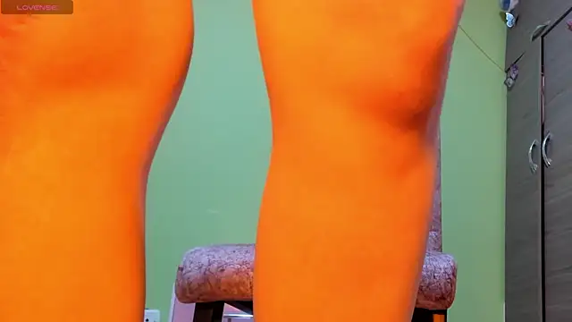 Snapshot of hot_Dariana_pantyhose chatting on November 2025 01:32:02 PM hot Dariana pantyhose online show from November 2025 01:32:02 PM