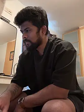 Snapshot of CrazyShashank chatting on October 2025 09:28:02 AM CrazyShashank online show from October 2025 09:28:02 AM