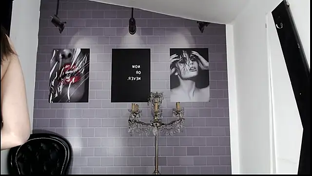 Snapshot of aleesha_cameron02 chatting on October 2025 09:01:01 PM aleesha cameron02 online show from October 2025 09:01:01 PM