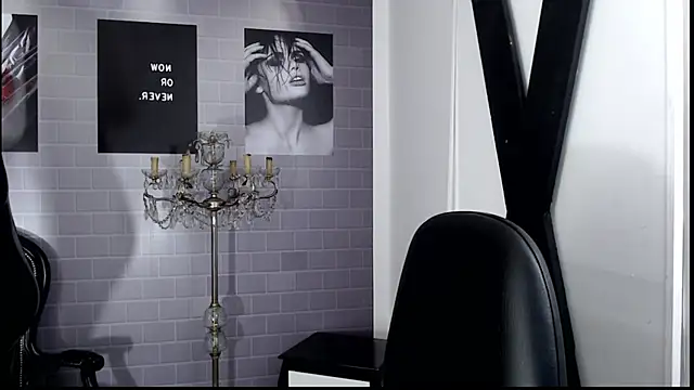 Snapshot of aleesha_cameron02 chatting on October 2025 10:10:01 PM aleesha cameron02 online show from October 2025 10:10:01 PM