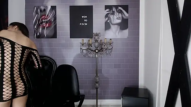 Snapshot of aleesha_cameron02 chatting on November 2025 12:16:01 PM aleesha cameron02 online show from November 2025 12:16:01 PM