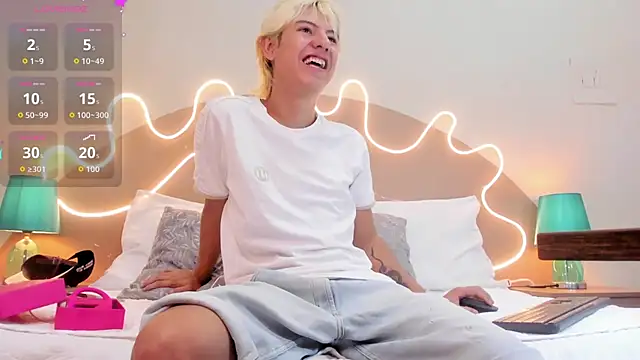 Snapshot of Enrrixxx_ chatting on October 2025 12:27:01 AM Enrrixxx online show from October 2025 12:27:01 AM