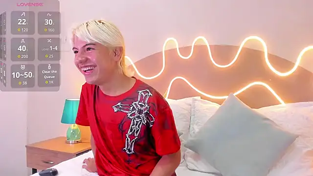 Snapshot of Enrrixxx_ chatting on October 2025 12:30:01 AM Enrrixxx online show from October 2025 12:30:01 AM