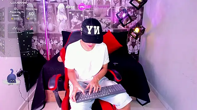 Snapshot of Enrrixxx_ chatting on October 2025 12:30:02 AM Enrrixxx online show from October 2025 12:30:02 AM