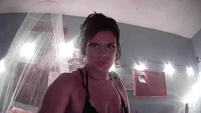 Snapshot of ovmilf chatting on October 2025 01:39:01 AM ovmilf online show from October 2025 01:39:01 AM