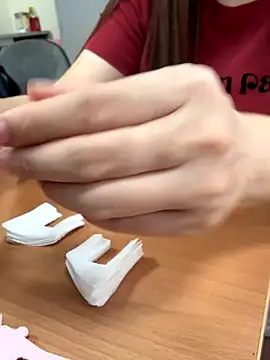 Snapshot of PhuongNhi21 chatting on September 2025 02:05:01 AM PhuongNhi21 online show from September 2025 02:05:01 AM