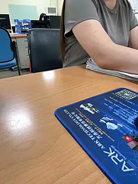 Snapshot of PhuongNhi21 chatting on October 2025 01:36:02 AM PhuongNhi21 online show from October 2025 01:36:02 AM