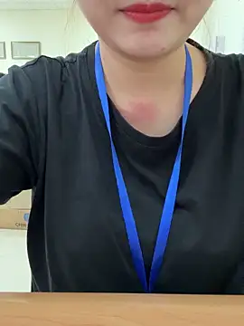 Snapshot of PhuongNhi21 chatting on October 2025 02:12:02 AM PhuongNhi21 online show from October 2025 02:12:02 AM