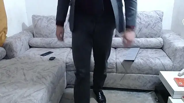 Victor Maitland online show from October 2025 03:39:02 AM