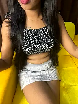 Snapshot of its_ur_flora chatting on September 2025 10:46:02 PM its ur flora online show from September 2025 10:46:02 PM