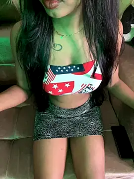 Snapshot of its_ur_flora chatting on October 2025 12:44:02 AM its ur flora online show from October 2025 12:44:02 AM