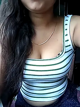 Desi couple305 online show from October 2025 01:25:02 AM