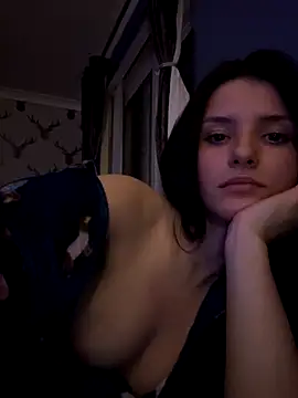 Naughty CrystalXX online show from September 2025 12:01:01 AM