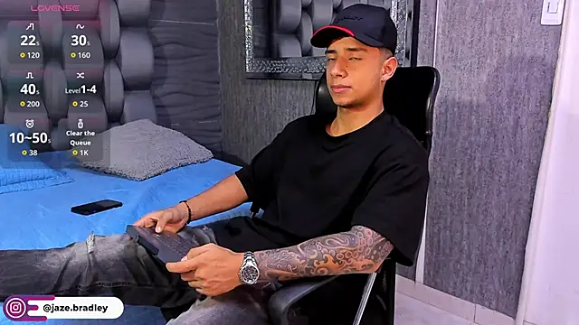 Snapshot of jaze_bradley chatting on October 2025 05:20:02 PM jaze bradley online show from October 2025 05:20:02 PM