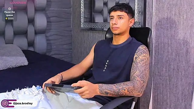 Snapshot of jaze_bradley chatting on October 2025 11:19:01 AM jaze bradley online show from October 2025 11:19:01 AM