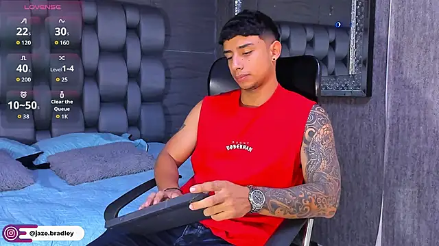 Snapshot of jaze_bradley chatting on October 2025 11:44:01 AM jaze bradley online show from October 2025 11:44:01 AM