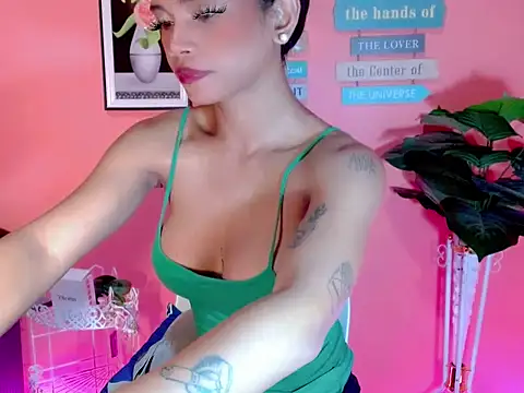 Snapshot of Sweet_ThaliaXX chatting on September 2025 03:06:02 AM Sweet ThaliaXX online show from September 2025 03:06:02 AM