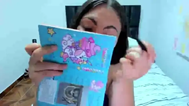 Snapshot of Thompson_Ema chatting on November 2025 08:53:01 PM Thompson Ema online show from November 2025 08:53:01 PM