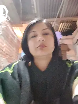 Snapshot of lunna_07 chatting on October 2025 05:50:01 AM lunna 07 online show from October 2025 05:50:01 AM