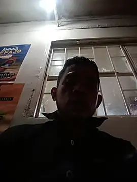 Andreshot911 online show from October 2025 01:42:01 AM