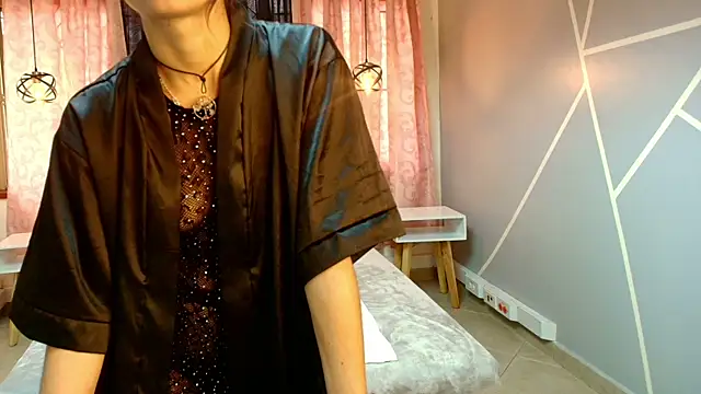 Mia Holly   online show from October 2025 07:35:02 PM