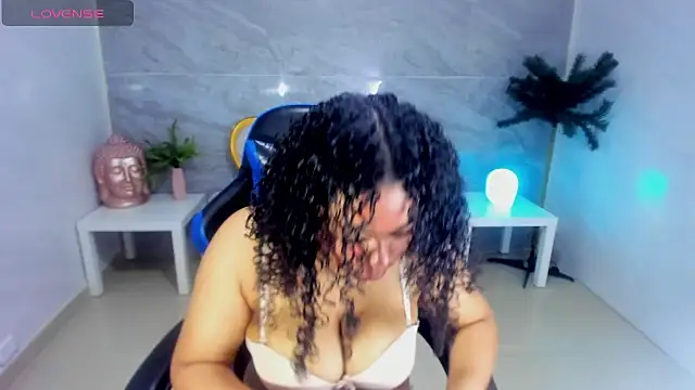 risada temptation s online show from October 2025 08:18:02 PM