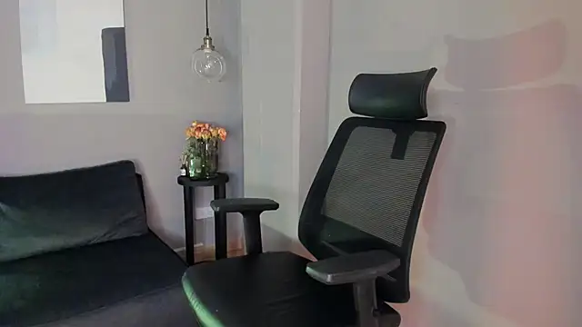 emily mars1 online show from October 2025 08:18:02 PM