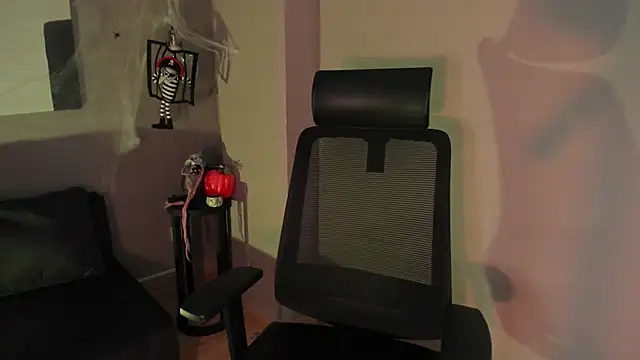 emily mars1 online show from October 2025 02:51:02 PM