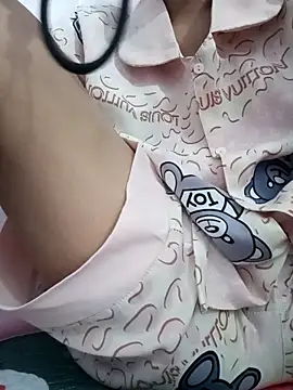 Yoo j online show from October 2025 10:59:02 AM